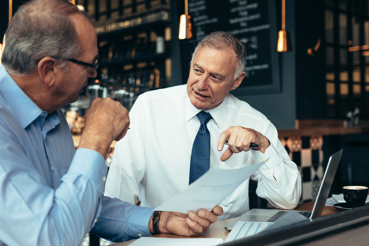 Business Broker vs. Investment Banker: Choosing the Right Advisor to Sell Your Business